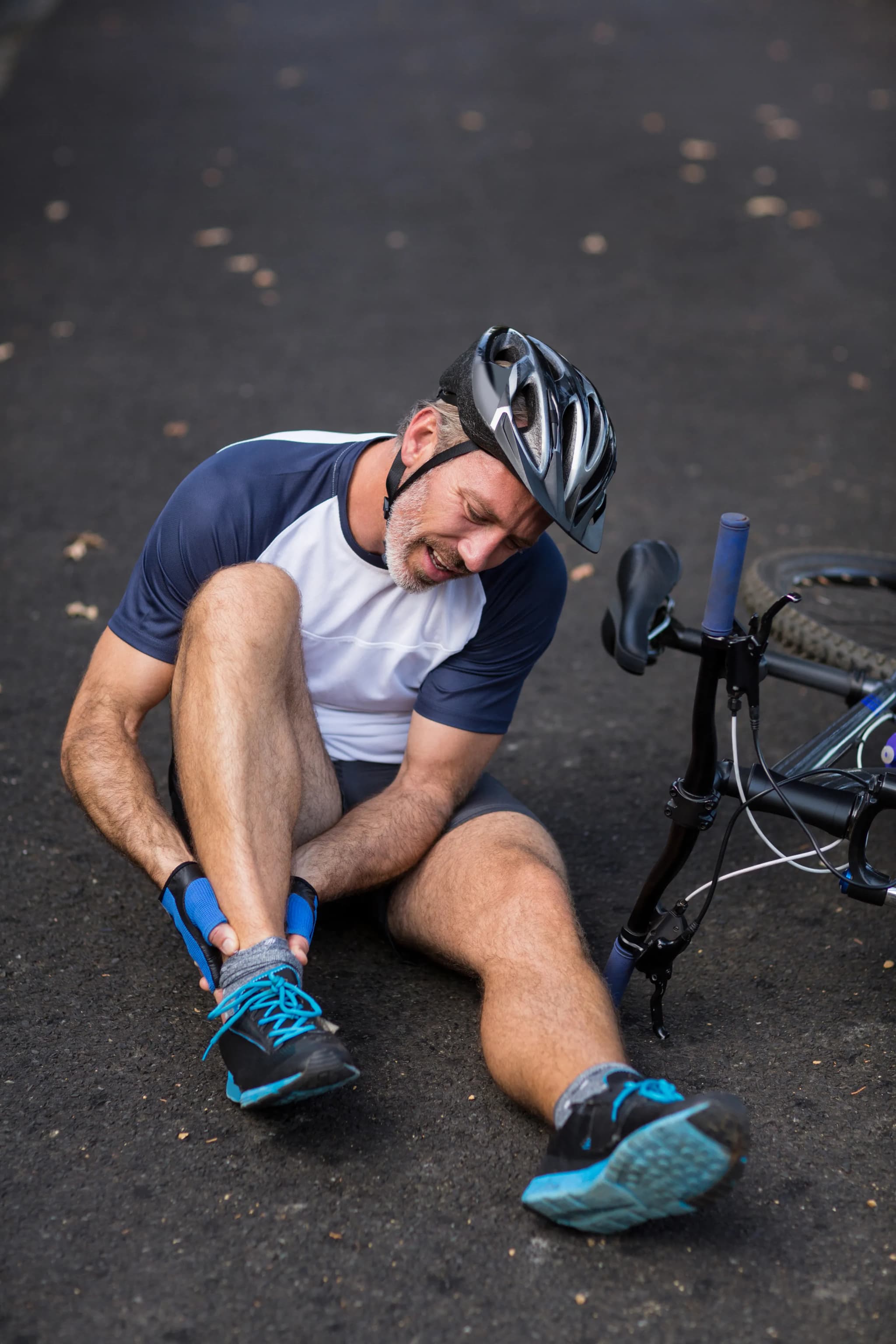 cyclist with injury